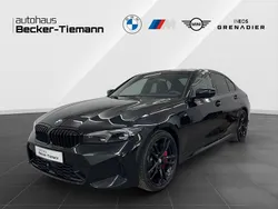 Saphirschwarz Gebraucht 2024 BMW 330 Performance Limousine | 45.588 € (Etwas zu teuer)