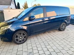 Blau Gebraucht 2017 Mercedes V250 Van / Kleinbus | 25.899 € (Superpreis)