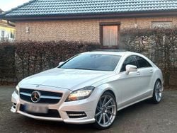Weiß Gebraucht 2013 Mercedes CLS500 AMG Limousine | 16.499 € (Guter Preis)