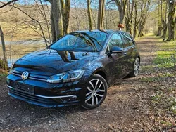 Schwarz Gebraucht 2019 VW Golf VII Highline Limousine | 15.950 € (Superpreis)