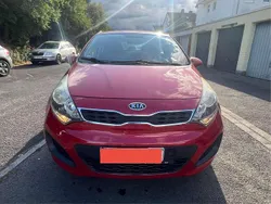 Rot Gebraucht 2012 Kia Rio Attract Kleinwagen | 5.999 € (Guter Preis)