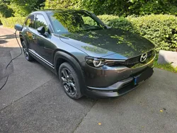 Grau Gebraucht 2021 Mazda MX30 Edition SUV | 16.499 € (Fairer Preis)
