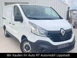 Weiß Gebraucht 2015 Renault Trafic Komfort Van | 3.850 € (Teuer)