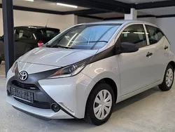 Silber Gebraucht 2018 Toyota Aygo Kleinwagen | 7.499 € (Fairer Preis)