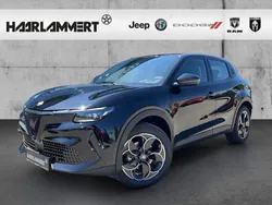 Schwarz Neu 2025 Alfa Romeo Junior SUV | 37.490 € (Fairer Preis)