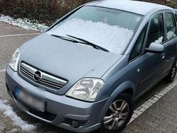 Grau Gebraucht 2006 Opel Meriva Van / Kleinbus | 650 € (Superpreis)