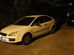 Weiß Gebraucht 2007 Ford Focus Kleinwagen | 2.700 € (Etwas zu teuer)