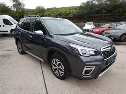 Grau Gebraucht 2020 Subaru Forester Comfort SUV | 19.900 € (Guter Preis)