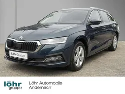 Blau Gebraucht 2022 Skoda Octavia Style Kombi | 23.780 € (Guter Preis)