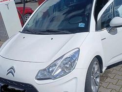 Weiß Gebraucht 2010 Citroën C3 Exclusive Limousine | 3.900 € (Fairer Preis)