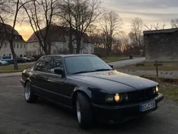 BMW 730