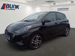 Phantom black / met Gebraucht 2021 Hyundai i10 Edition Kleinwagen | 14.980 € (Teuer)