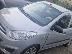 Silber Gebraucht 2012 Hyundai i10 Kleinwagen | 3.500 € (Fairer Preis)