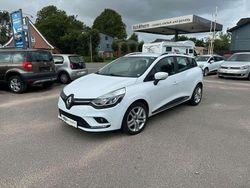 Weiß Gebraucht 2017 Renault Clio GrandTour Zen Kombi | 8.499 € (Fairer Preis)