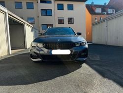 Grau Gebraucht 2020 BMW 320 M Sport Kombi | 22.900 € (Guter Preis)