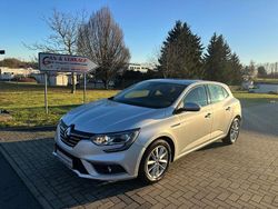 Grau Gebraucht 2016 Renault Mégane IV Limousine | 6.200 € (Fairer Preis)