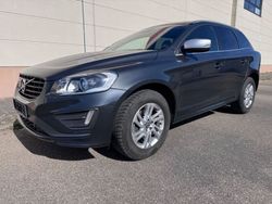 Grau Gebraucht 2016 Volvo XC60 R-Design SUV | 23.980 € (Etwas zu teuer)