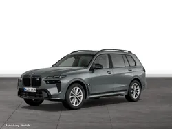 Grau Gebraucht 2025 BMW X7 M Sport SUV | 115.489 € (Superpreis)