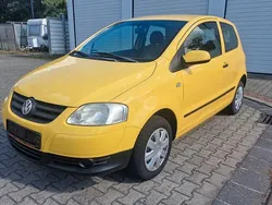 Gelb Gebraucht 2005 VW Fox Basis Kleinwagen | 1.399 € (Fairer Preis)