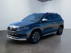 Quarzgrau metallic Gebraucht 2020 Skoda Karoq Scout 4x4 SUV | 25.990 € (Fairer Preis)