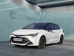 Grau Neu 2024 Toyota Corolla Limousine | 39.670 €