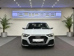 Grau Gebraucht 2024 Audi A1 Sportback S-Line Kleinwagen | 24.800 € (Fairer Preis)