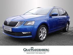Blau Gebraucht 2018 Skoda Octavia Clever Kombi | 17.666 € (Fairer Preis)