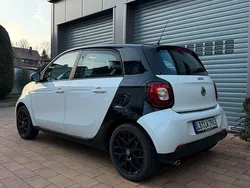 Weiß Gebraucht 2015 Smart ForFour Kleinwagen | 7.300 € (Fairer Preis)
