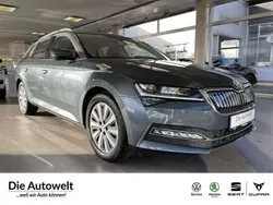 Quarzgrau Gebraucht 2021 Skoda Superb Kombi | 21.980 € (Guter Preis)