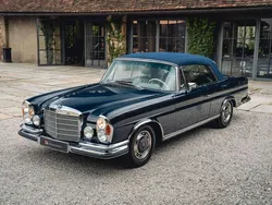 Blau Gebraucht 1971 Mercedes 280 SE Cabrio | 389.000 €