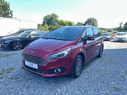 Rot Gebraucht 2019 Ford S-MAX Titanium Van / Kleinbus | 18.799 € (Etwas zu teuer)