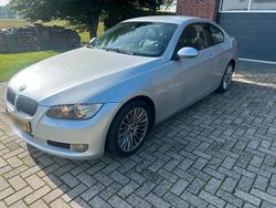 Silber Gebraucht 2008 BMW 325 Coupé | 5.999 € (Fairer Preis)