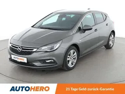 Grau Gebraucht 2018 Opel Astra Dynamic Limousine | 13.450 € (Fairer Preis)