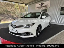 Weiß Gebraucht 2015 Toyota Auris Touring Sports Executive Kombi | 14.490 € (Fairer Preis)