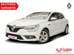 Weiß Gebraucht 2018 Renault Mégane IV Business Limousine | 13.950 € (Teuer)