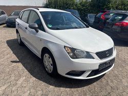 Weiß Gebraucht 2016 Seat Ibiza Reference Limousine | 5.900 € (Fairer Preis)