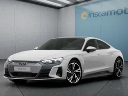 Weiß Gebraucht 2021 Audi e-tron SUV | 55.549 € (Teuer)