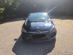 Schwarz Gebraucht 2016 Mercedes CLA180 Shooting Brake Kombi | 11.000 €
