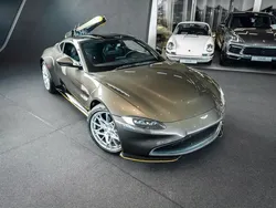 Grau Gebraucht 2021 Aston Martin V8 Vantage Coupé | 149.990 €