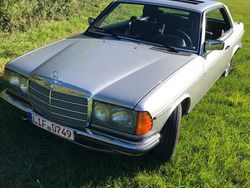Silber Gebraucht 1984 Mercedes 230 Coupé | 10.750 €