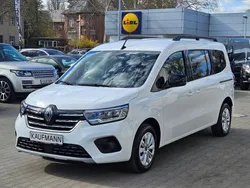 Weiss Neu 2024 Renault Kangoo Techno Van / Kleinbus | 33.890 € (Etwas zu teuer)