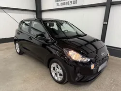 Grau Gebraucht 2016 Hyundai i10 Style Kleinwagen | 9.990 € (Fairer Preis)