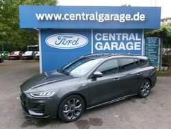 Grau Gebraucht 2024 Ford Focus ST-Line X Limousine | 26.900 € (Teuer)