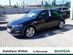 Schwarz / blackmagic (metallic) Gebraucht 2023 Skoda Scala Tour Kleinwagen | 19.900 € (Fairer Preis)