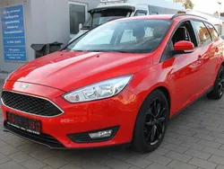 Rot Gebraucht 2017 Ford Focus Business Edition Kombi | 12.799 € (Etwas zu teuer)