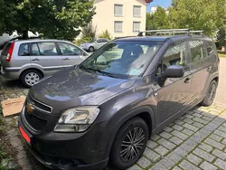 Grau Gebraucht 2012 Chevrolet Orlando Van / Kleinbus | 2.850 €