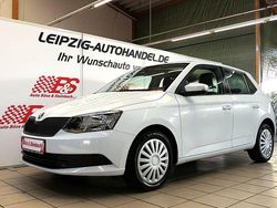 Weiß Gebraucht 2015 Skoda Fabia Active Kleinwagen | 8.574 €