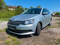 Silber Gebraucht 2017 Skoda Fabia Kleinwagen | 8.450 € (Fairer Preis)