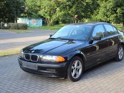 Schwarz Gebraucht 1998 BMW 318 Limousine | 1.000 €