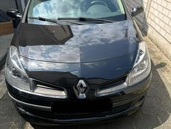 Schwarz Gebraucht 2005 Renault Clio II Kleinwagen | 2.599 € (Teuer)